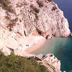 Apartman Renata - *